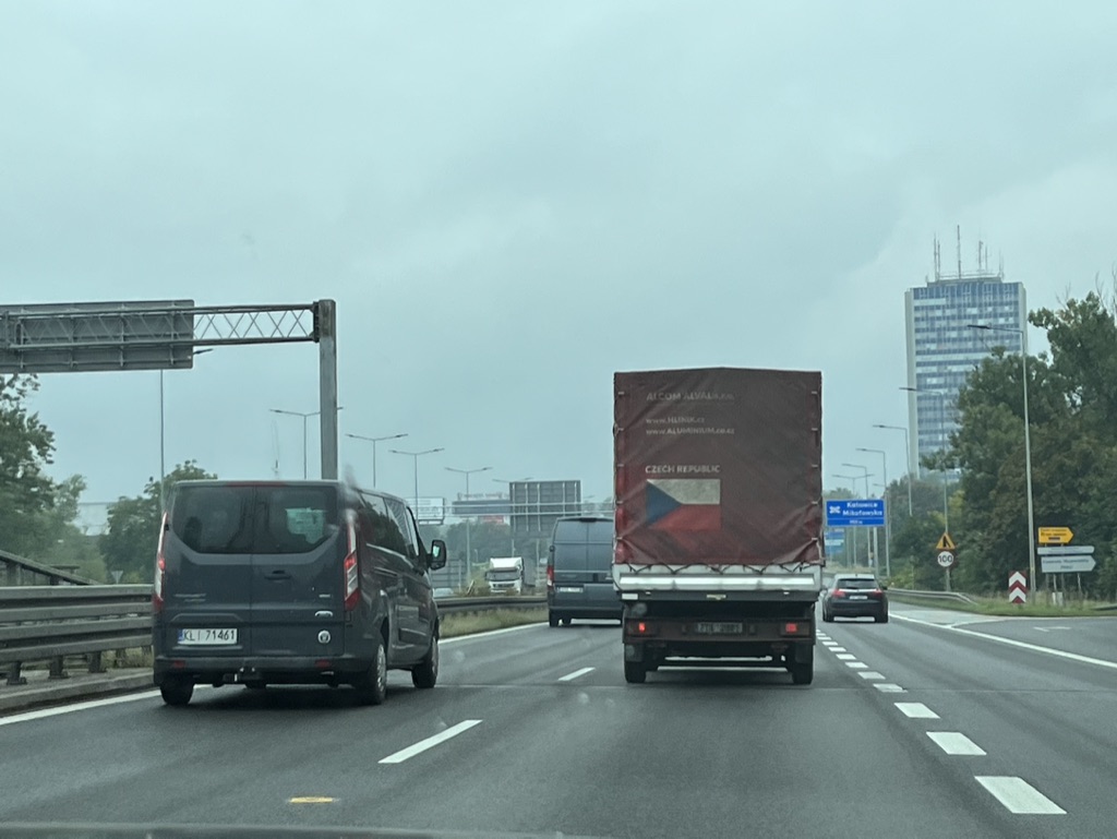 Jak rozliczać czas pracy kierowców pojazdów o DMC od 2,5 do 3,5&nbsp;tony?